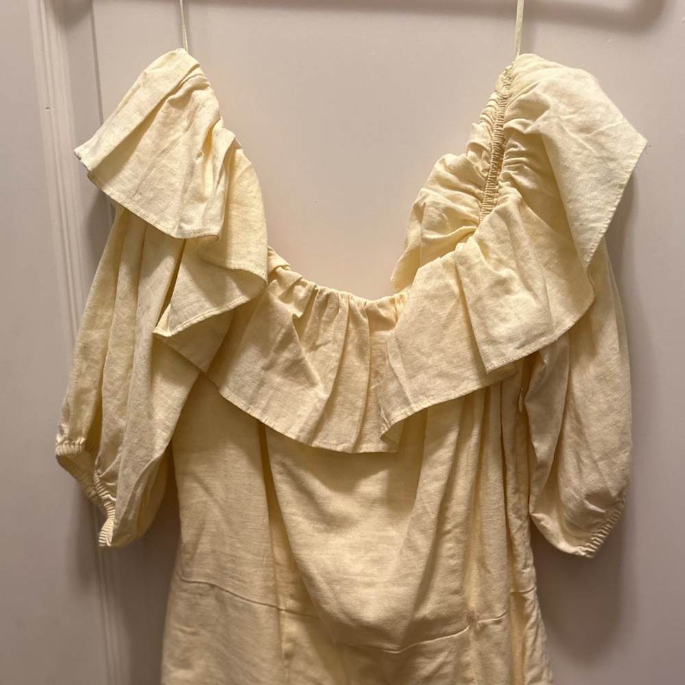 H&M Light Yellow Off-Shoulder Mini Dress - Picture 3 of 11
